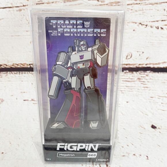 TRANSFORMERS Megatron FigPin - Picture 1 of 2